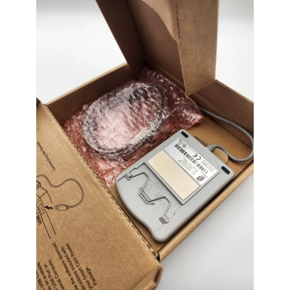 Providian Visa Smart‎ Card Reader (GCR432) 